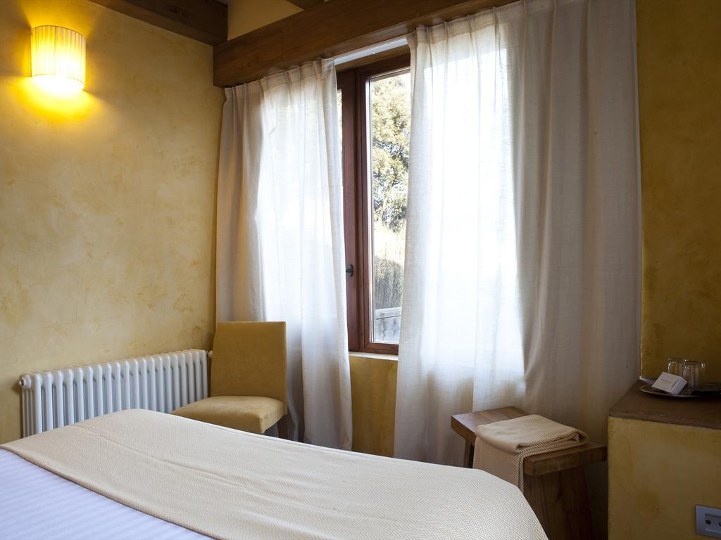 Masia El Puig La Vall de Bianya Room photo